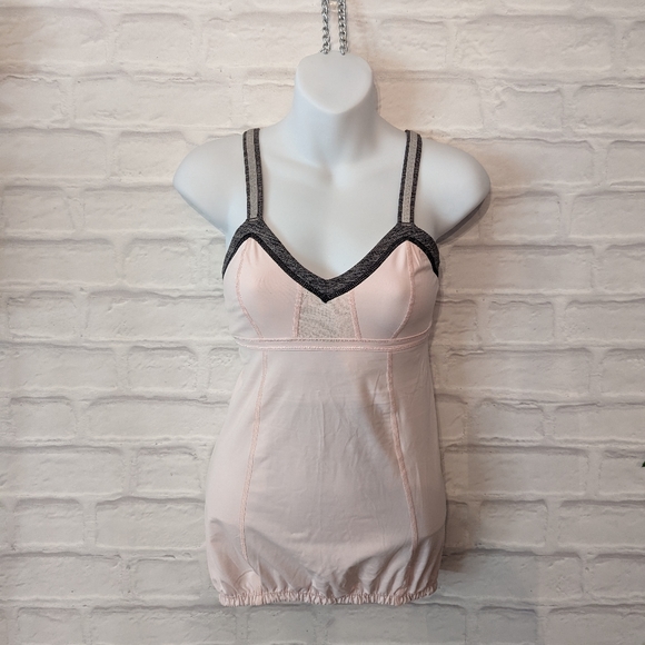 Lululemon Light Up Tank - Picture 3 of 10